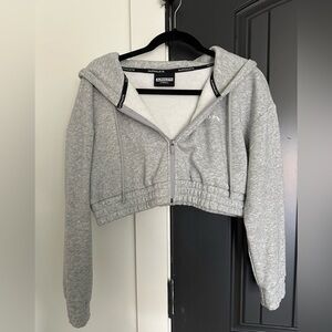 Alphalete  Women's Zip-Up Cropped Hoodie